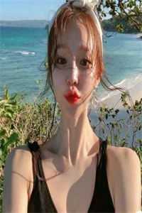 婚礼前夕，女友假扮助理女朋友陪他回家全章节阅读