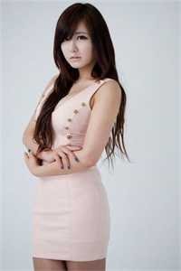 女知青撩完就跑？糙汉揽腰狠狠亲抖音