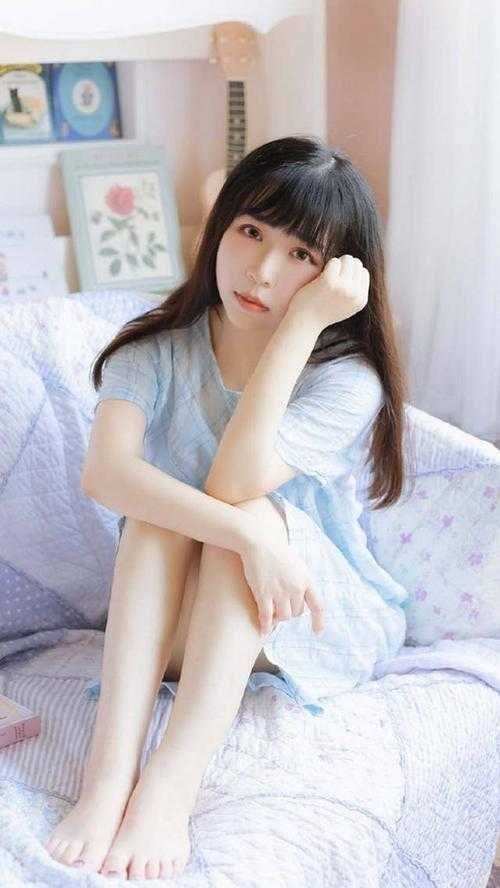 新婚闹剧后，我成了前未婚夫的娘最新