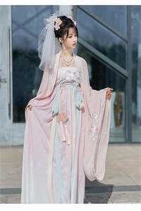 她曾偷藏爱意难止热门