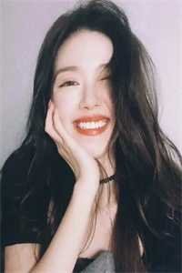 她寄人间满星河好书