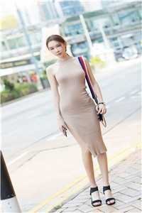 毕业旅行班花提出投喂野生棕熊，全班成了小点心全本