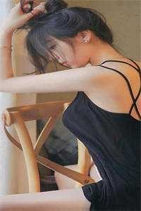 多年圆房他不肯，随军一晚就憋疯的小说