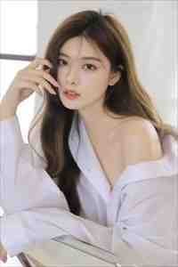 首富来孤儿院认亲时，我抱紧了他的大腿未删减版