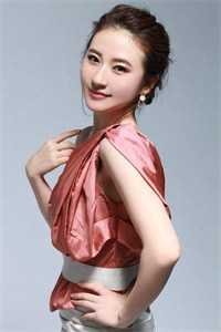 她寄人间满星河全集